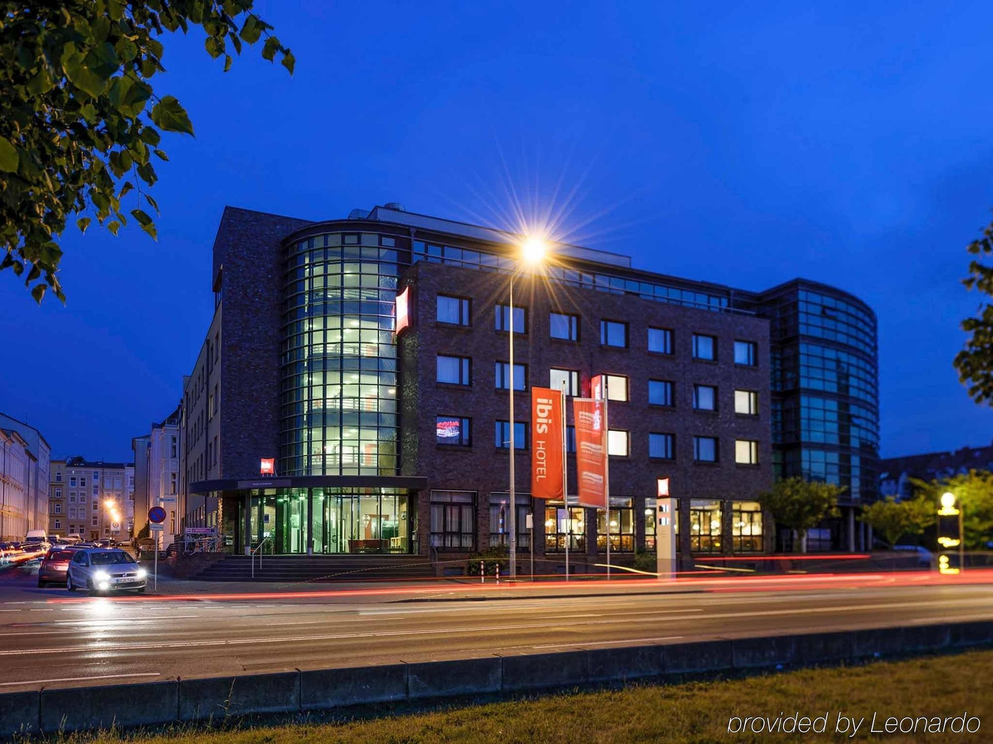 Ibis Rostock Am Stadthafen Екстериор снимка