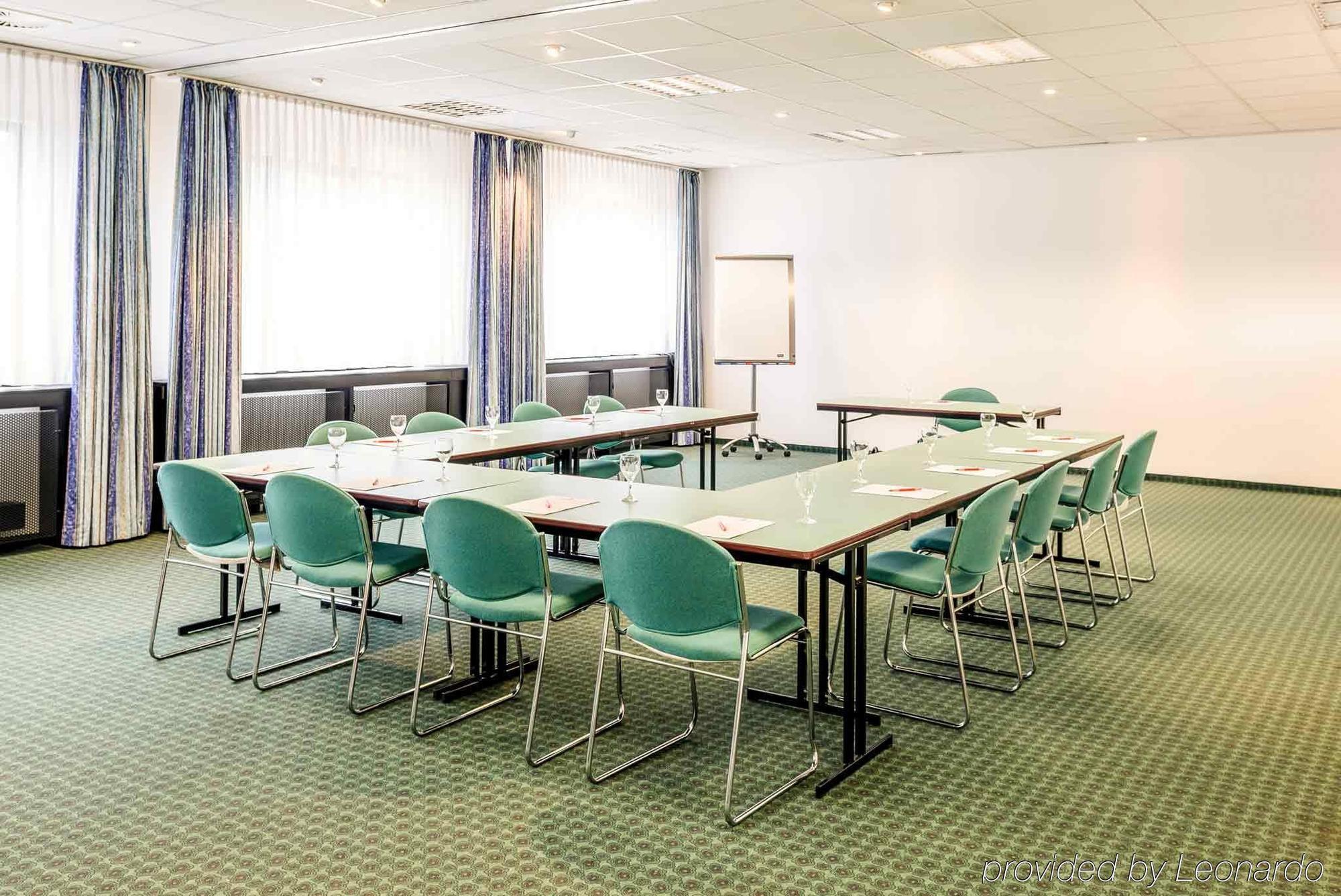 Ibis Rostock Am Stadthafen Екстериор снимка