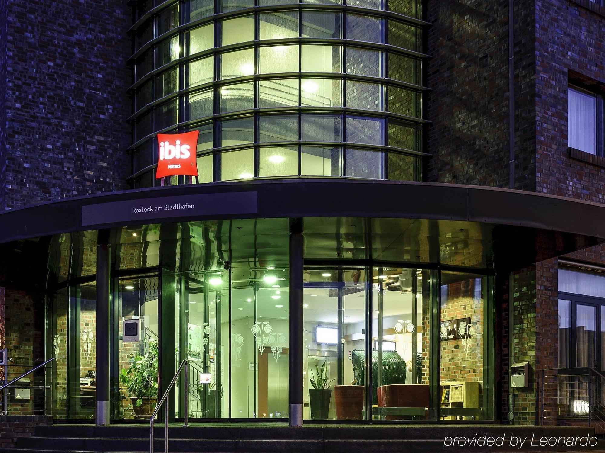Ibis Rostock Am Stadthafen Екстериор снимка