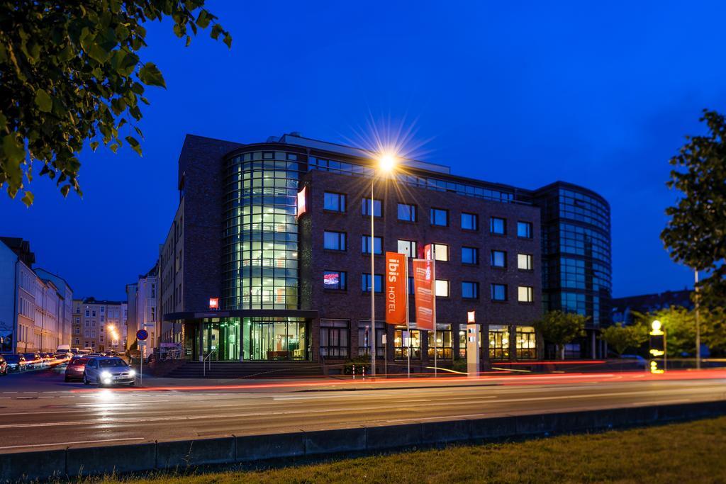 Ibis Rostock Am Stadthafen Екстериор снимка